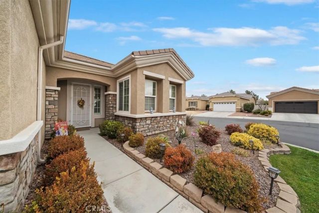19484 Biltmore Road, Apple Valley, CA 92308