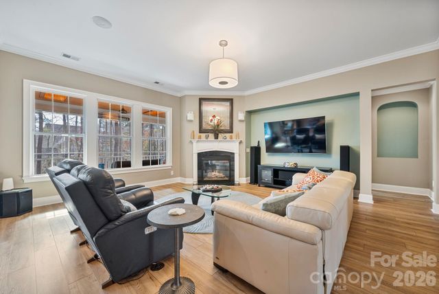 2404 Island Lake Drive, Charlotte, NC 28214