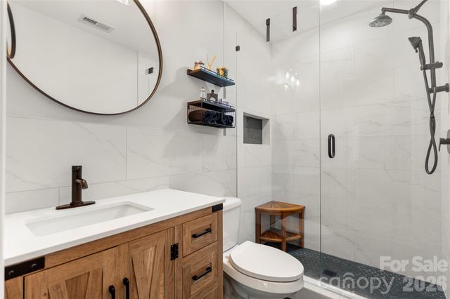 2404 Island Lake Drive, Charlotte, NC 28214