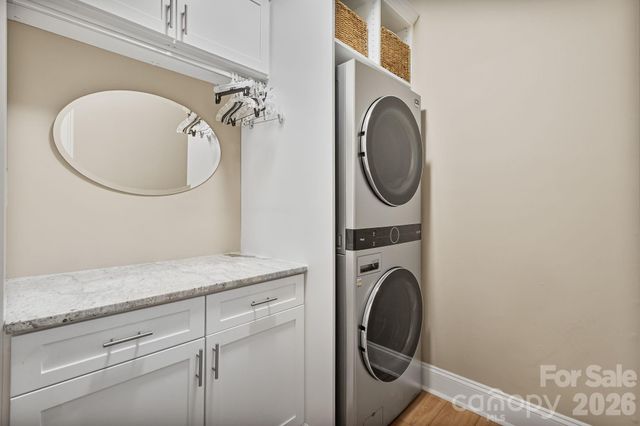 2404 Island Lake Drive, Charlotte, NC 28214