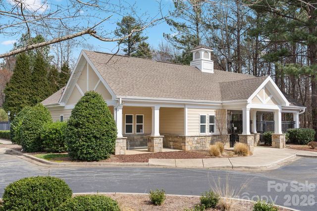 2404 Island Lake Drive, Charlotte, NC 28214