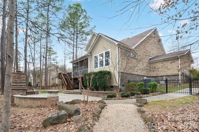 2404 Island Lake Drive, Charlotte, NC 28214