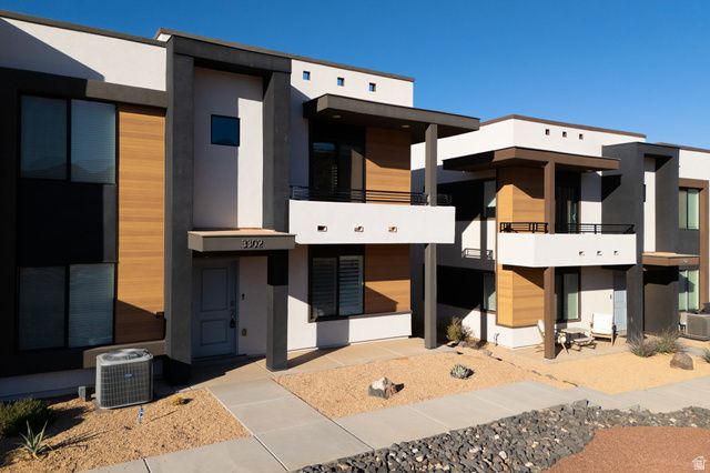 3302 E ELKHORN LN, Washington, UT 84780