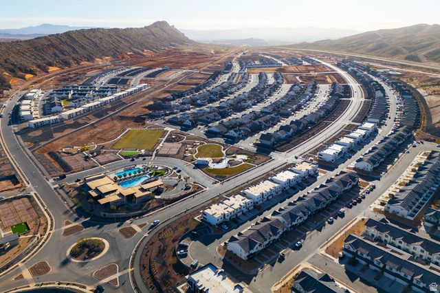 3302 E ELKHORN LN, Washington, UT 84780