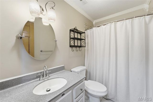 38 Ernst Drive, Glen Carbon, IL 62034