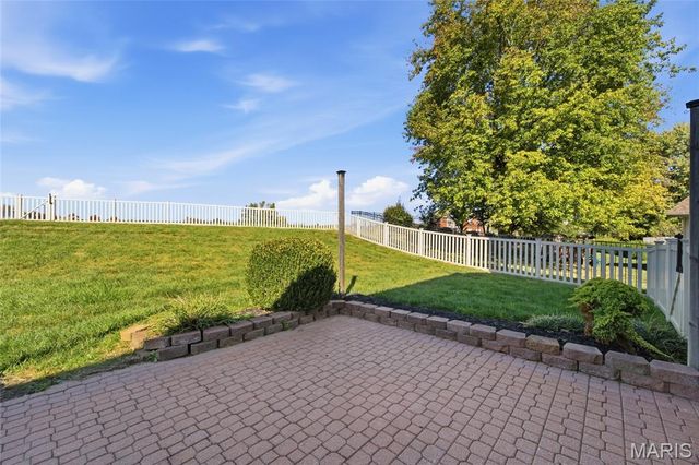 38 Ernst Drive, Glen Carbon, IL 62034