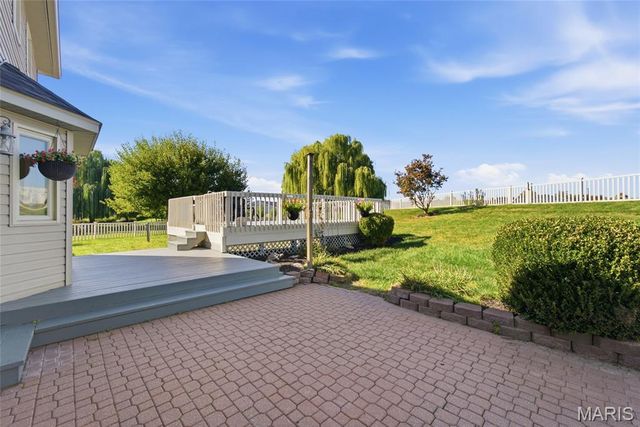 38 Ernst Drive, Glen Carbon, IL 62034