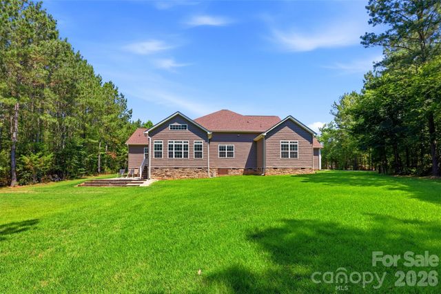 2006 Eagle Point Estate, Lancaster, SC 29720