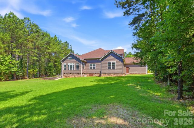 2006 Eagle Point Estate, Lancaster, SC 29720