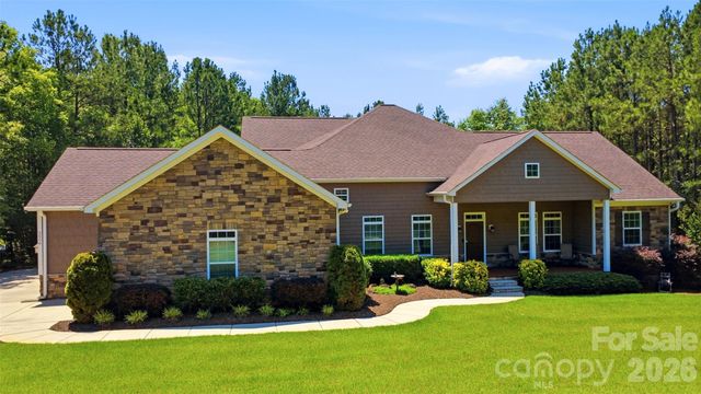 2006 Eagle Point Estate, Lancaster, SC 29720