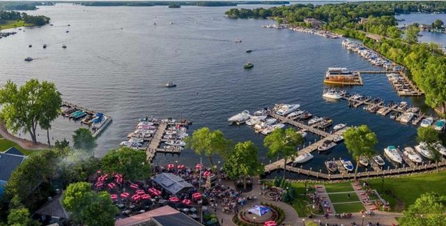 163 2nd Street, Excelsior, MN 55331