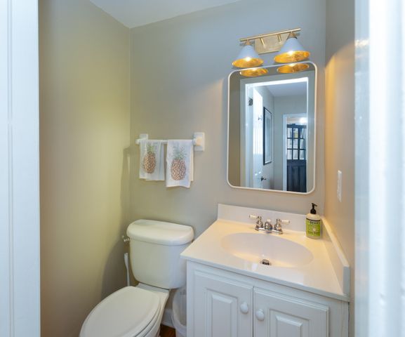 37 Ashley Avenue, Charleston, SC 29401