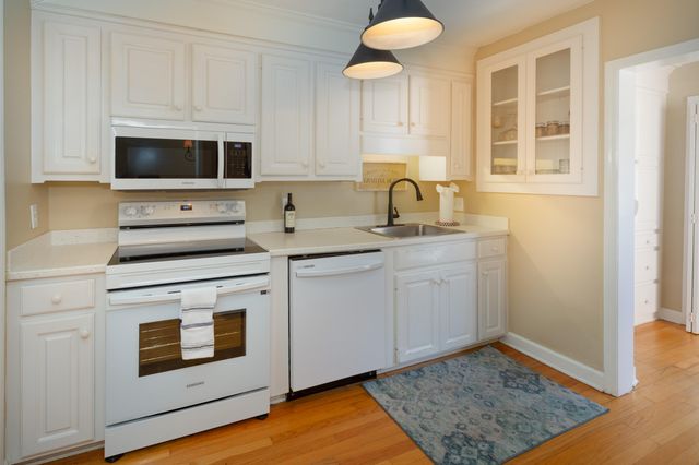 37 Ashley Avenue, Charleston, SC 29401