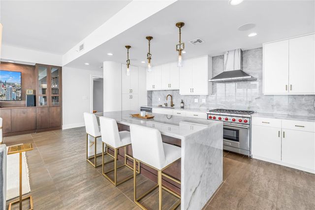 176 4TH AVENUE NE 1101, St Petersburg, FL 33701