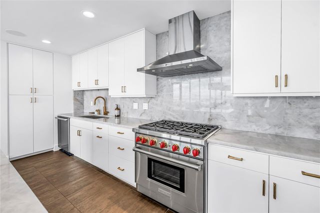 176 4TH AVENUE NE 1101, St Petersburg, FL 33701