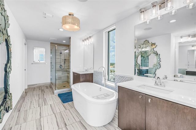 176 4TH AVENUE NE 1101, St Petersburg, FL 33701