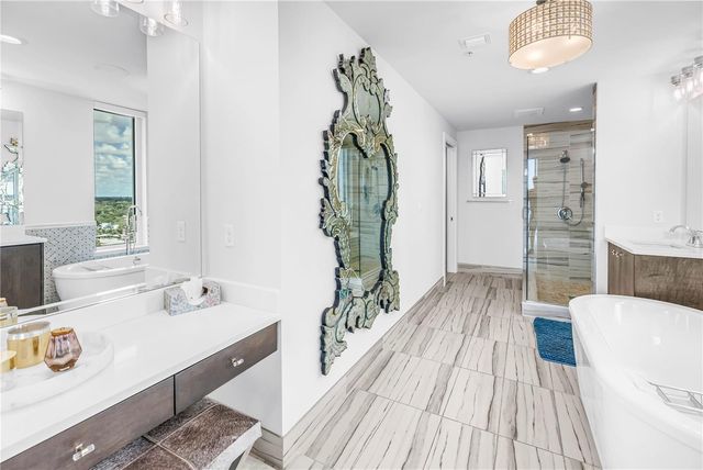 176 4TH AVENUE NE 1101, St Petersburg, FL 33701