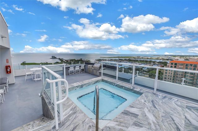 176 4TH AVENUE NE 1101, St Petersburg, FL 33701