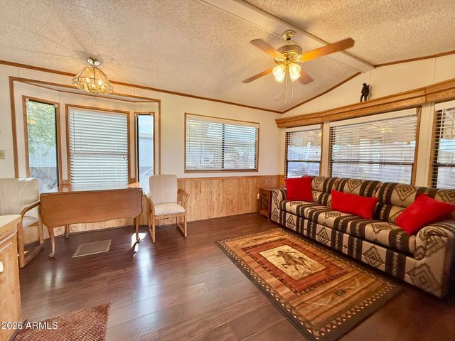 8865 E BASELINE Road 300, Mesa, AZ 85209