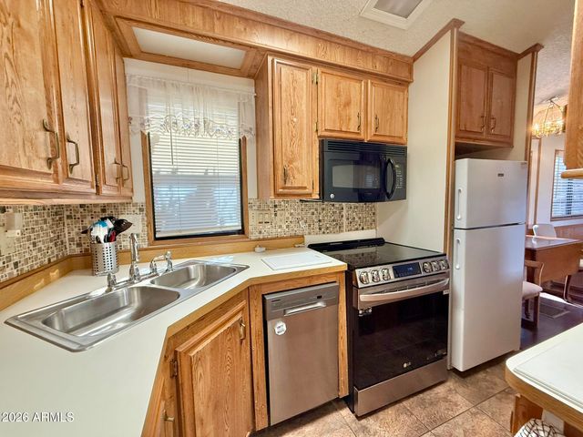 8865 E BASELINE Road 300, Mesa, AZ 85209