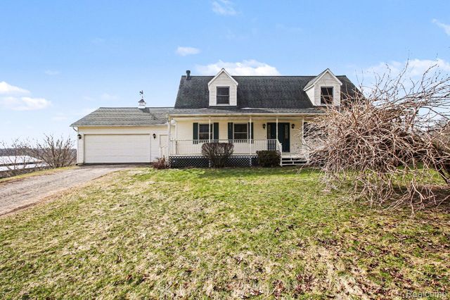 8806 Bergin Road, Hartland Township, MI 48843