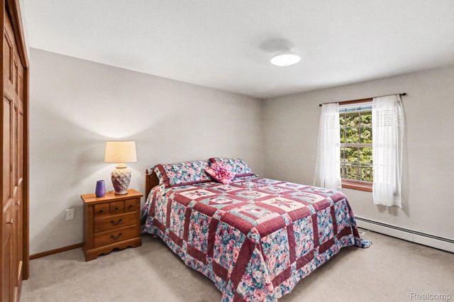 8806 Bergin Road, Hartland Township, MI 48843