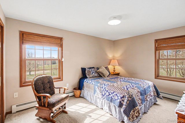 8806 Bergin Road, Hartland Township, MI 48843