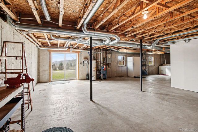 8806 Bergin Road, Hartland Township, MI 48843