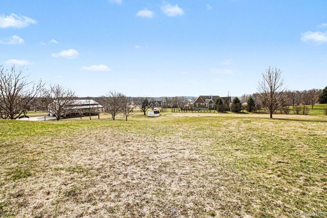 8806 Bergin Road, Hartland Township, MI 48843