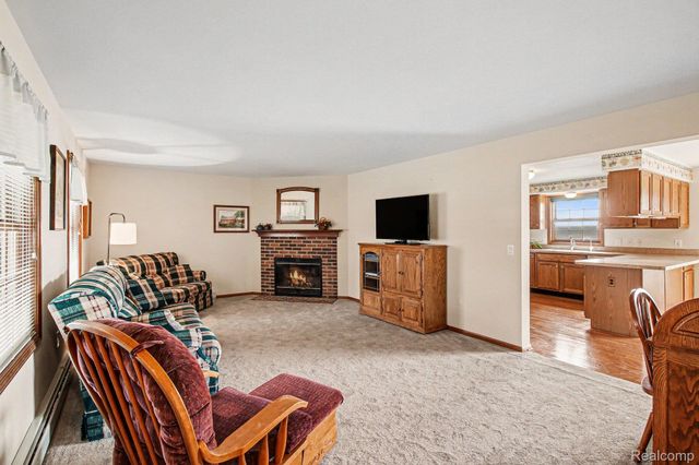 8806 Bergin Road, Hartland Township, MI 48843