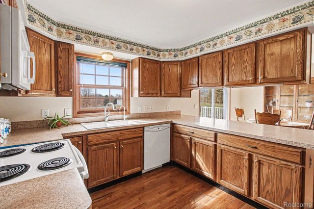 8806 Bergin Road, Hartland Township, MI 48843