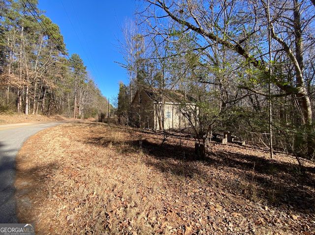 671 Lakeshore Road, Martin, GA 30557