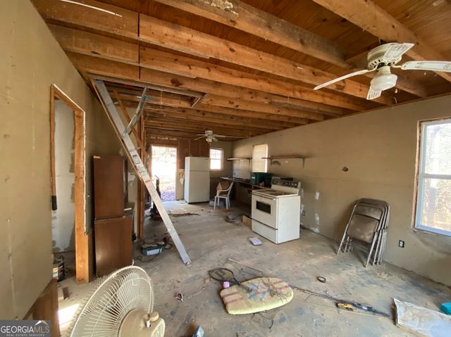 671 Lakeshore Road, Martin, GA 30557