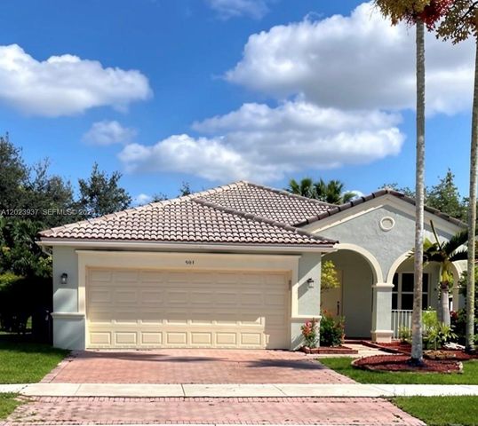 953 Tanglewood Cir 953, Weston, FL 33327