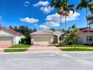 953 Tanglewood Cir 953, Weston, FL 33327