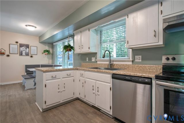 14712 Mill Spring Dr, Midlothian, VA 23112