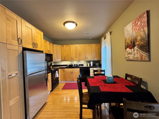 1215 Burwell Street, Bremerton, WA 98337