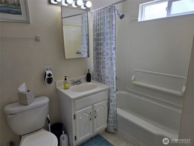 1215 Burwell Street, Bremerton, WA 98337