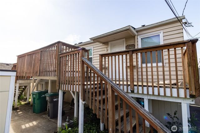 1215 Burwell Street, Bremerton, WA 98337