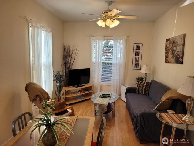 1215 Burwell Street, Bremerton, WA 98337