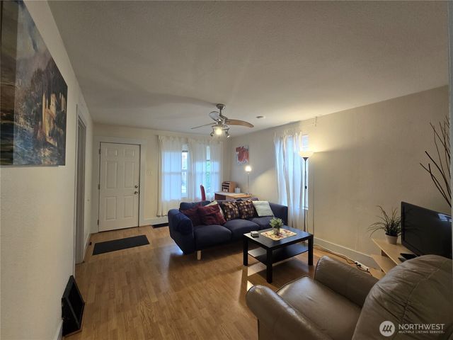 1215 Burwell Street, Bremerton, WA 98337