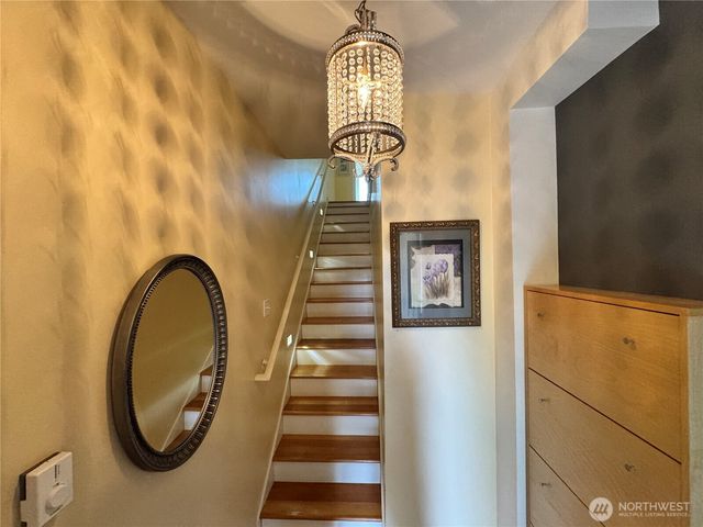1215 Burwell Street, Bremerton, WA 98337