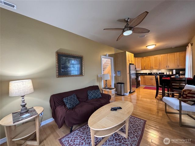 1215 Burwell Street, Bremerton, WA 98337