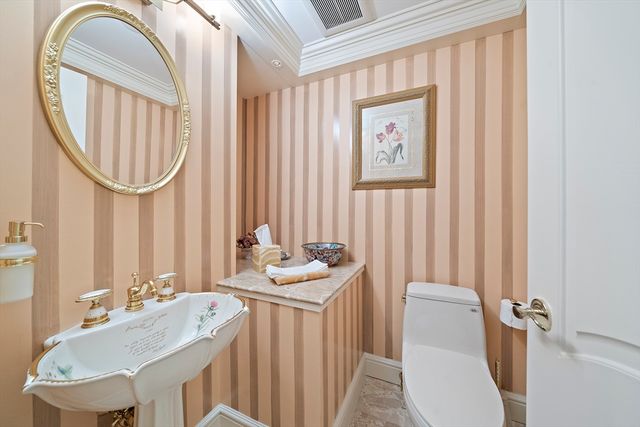 73 Countryside Road, Newton, MA 02459