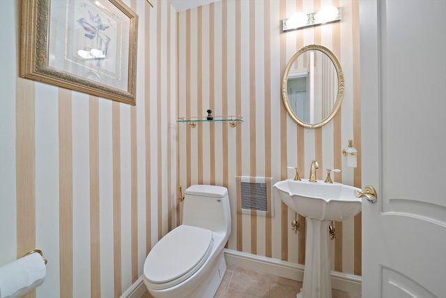 73 Countryside Road, Newton, MA 02459