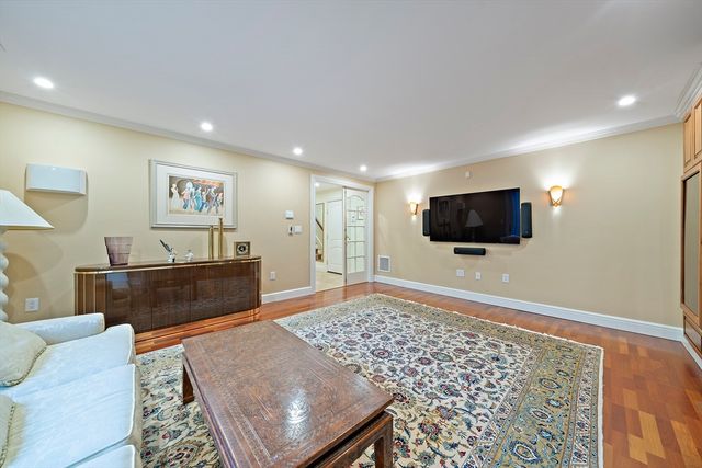 73 Countryside Road, Newton, MA 02459
