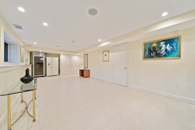73 Countryside Road, Newton, MA 02459