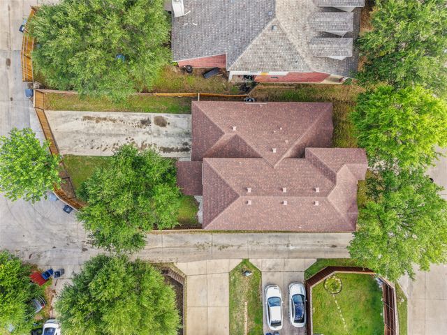 3310 Heavenly Way, Dallas, TX 75237