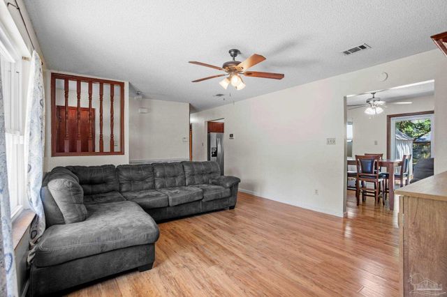 6548 Bellview Pines Pl, Pensacola, FL 32526