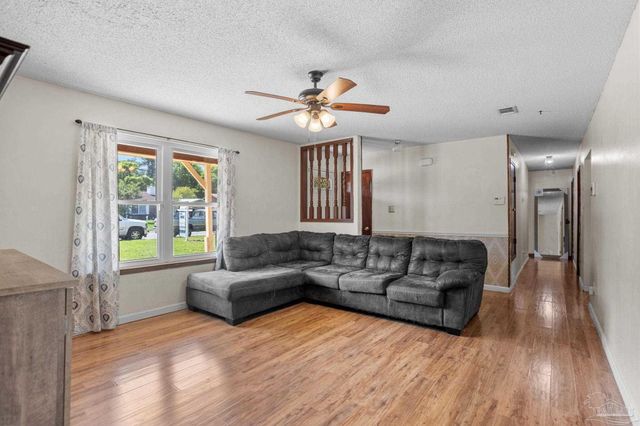 6548 Bellview Pines Pl, Pensacola, FL 32526